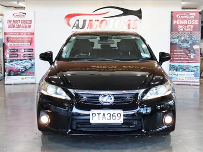 2011 Lexus CT 200h - Thumbnail