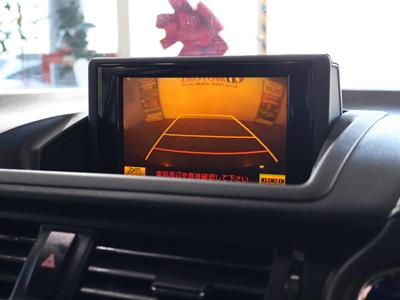 2011 Lexus CT 200h - Thumbnail