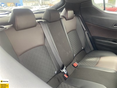 2019 Toyota C-HR - Thumbnail