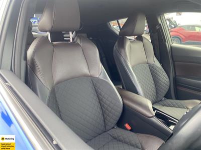 2019 Toyota C-HR - Thumbnail