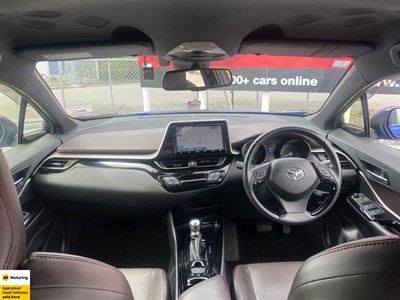 2019 Toyota C-HR - Thumbnail