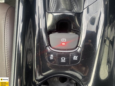 2019 Toyota C-HR - Thumbnail