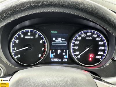 2022 Mitsubishi Outlander - Thumbnail