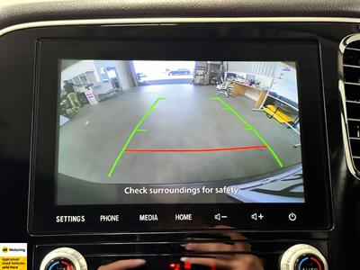 2022 Mitsubishi Outlander - Thumbnail