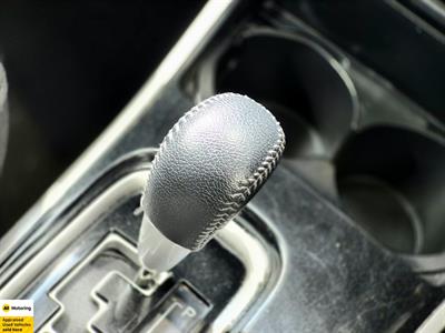 2022 Mitsubishi Outlander - Thumbnail