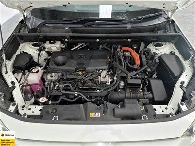 2020 Toyota RAV4 - Thumbnail