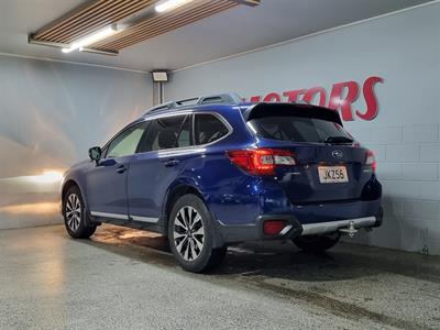 2015 Subaru Outback - Thumbnail