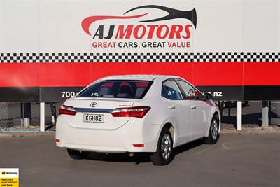 2017 Toyota Corolla - Thumbnail