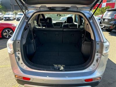 2014 Mitsubishi Outlander - Thumbnail