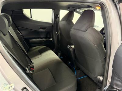 2018 Toyota C-HR - Thumbnail