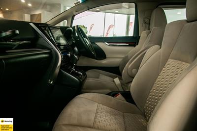 2016 Toyota Alphard - Thumbnail