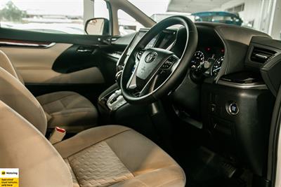 2016 Toyota Alphard - Thumbnail