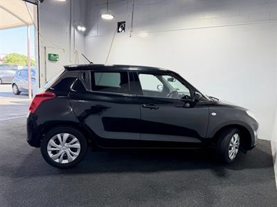 2018 Suzuki Swift - Thumbnail