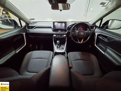 2021 Toyota RAV4 - Thumbnail