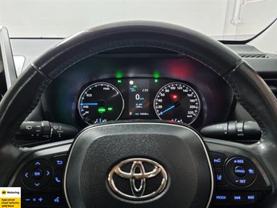 2021 Toyota RAV4 - Thumbnail