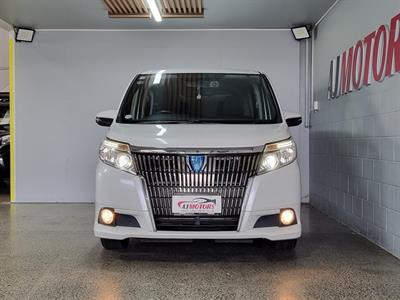 2015 Toyota Esquire - Thumbnail