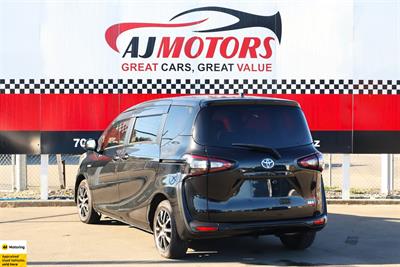 2016 Toyota Sienta - Thumbnail