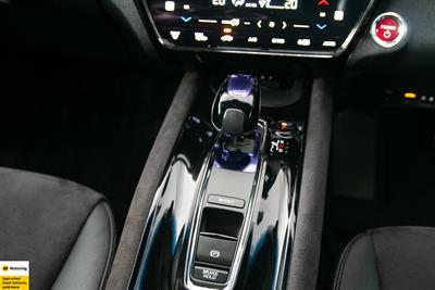 2017 Honda Vezel - Thumbnail