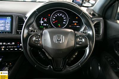 2017 Honda Vezel - Thumbnail