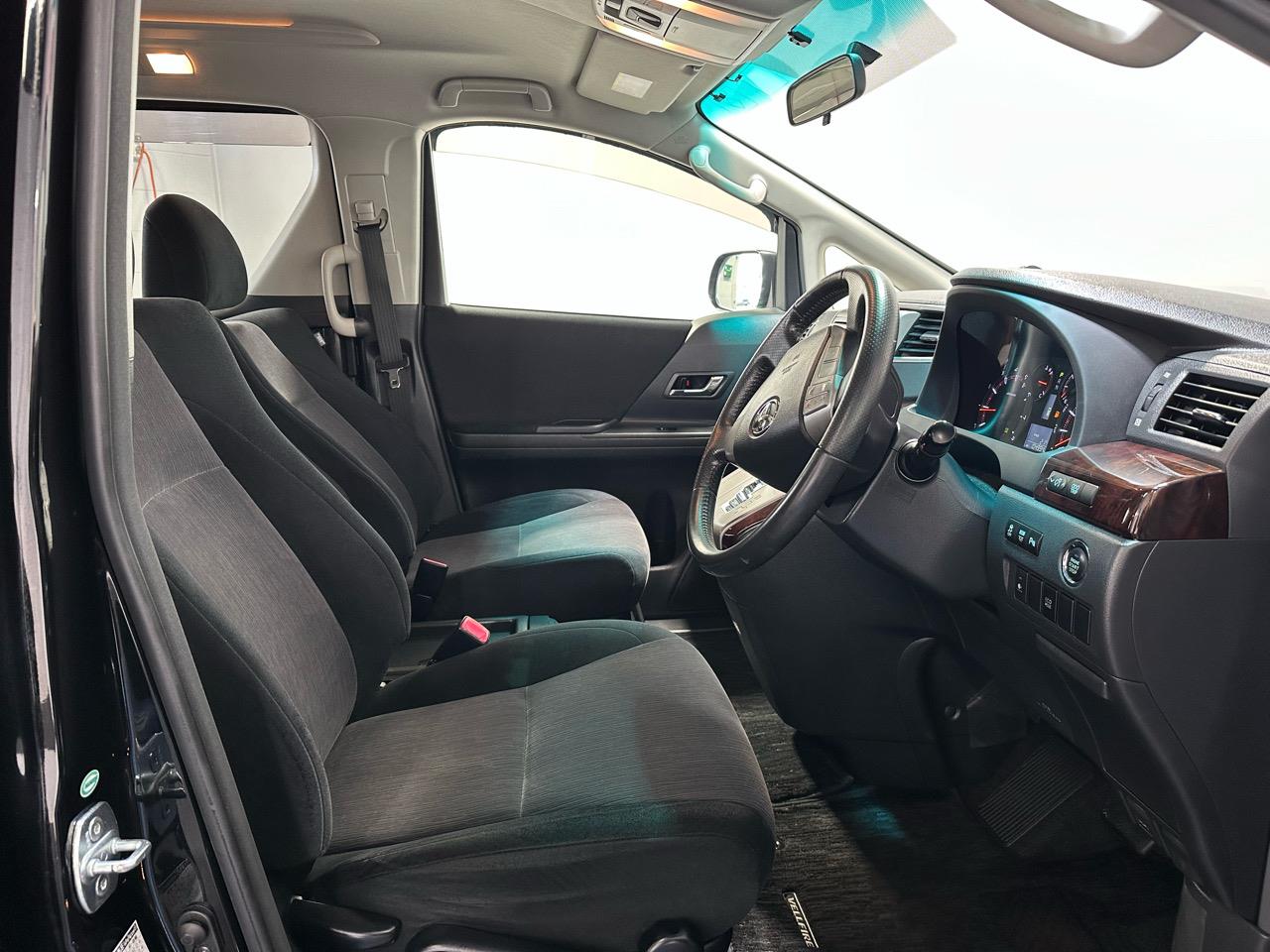 2013 Toyota Vellfire