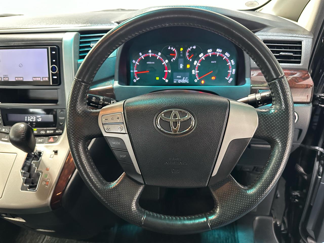 2013 Toyota Vellfire
