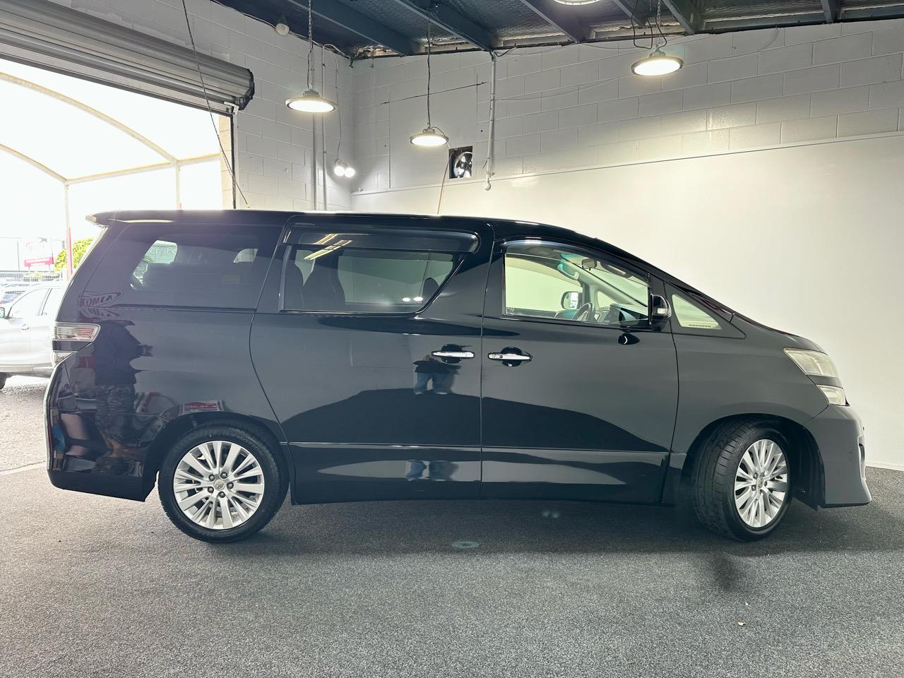 2013 Toyota Vellfire
