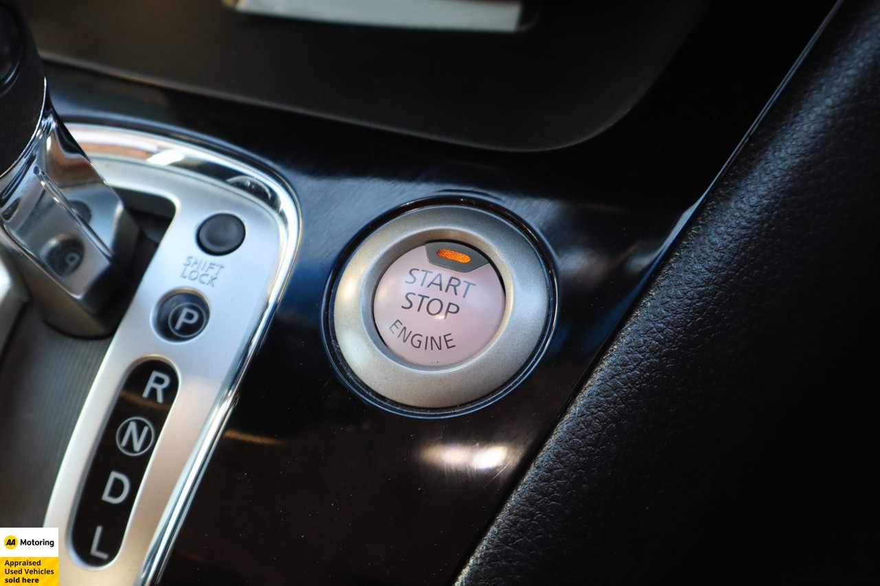 2015 Nissan serena