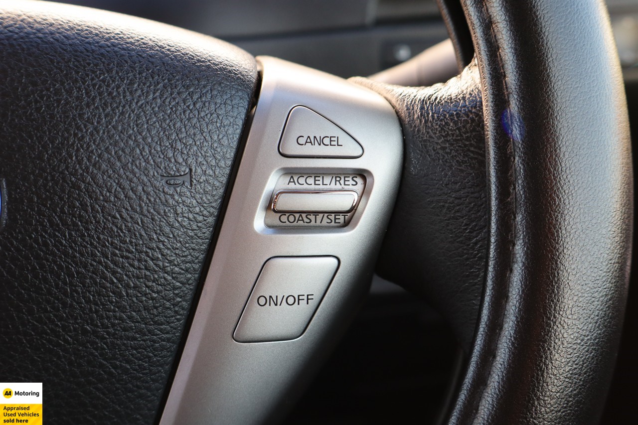 2015 Nissan serena
