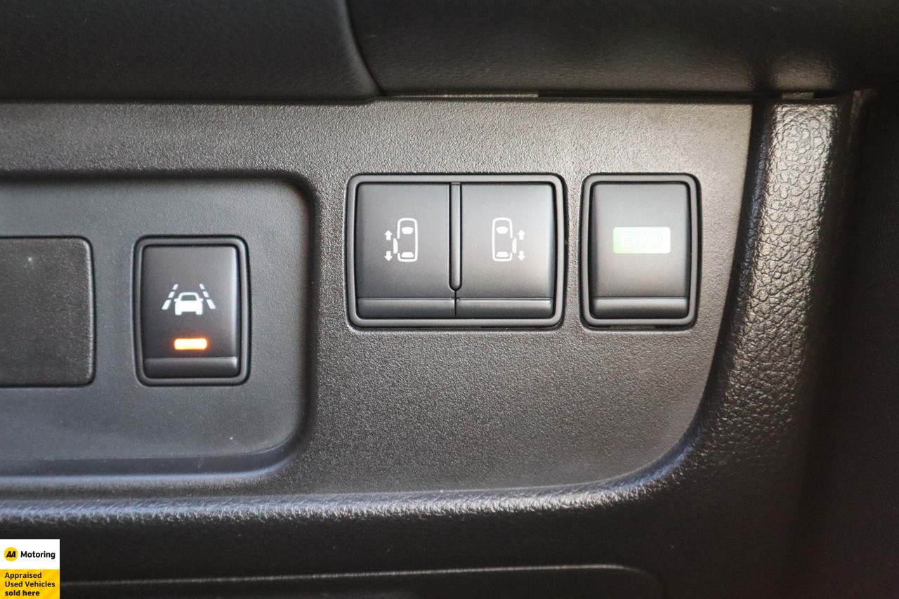 2015 Nissan serena