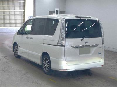 2015 Nissan Serena - Thumbnail