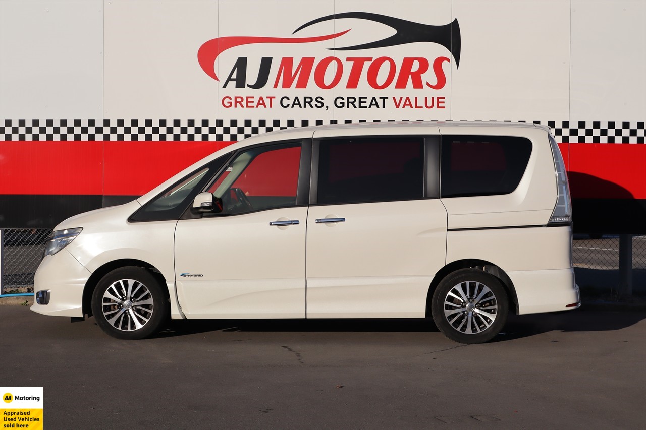 2015 Nissan serena