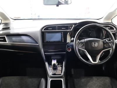 2015 Honda Shuttle - Thumbnail