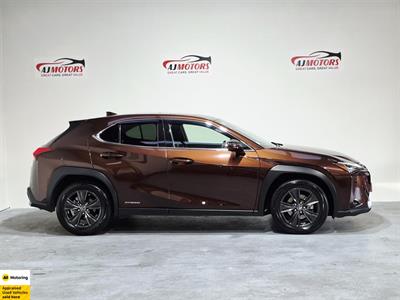 2019 Lexus UX 250h - Thumbnail
