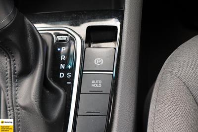 2022 Hyundai IONIQ - Thumbnail