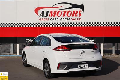 2022 Hyundai IONIQ - Thumbnail