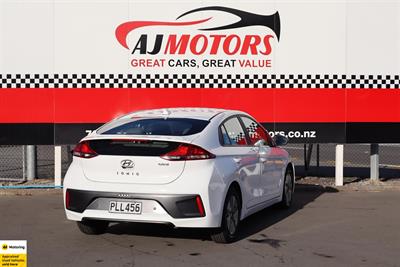 2022 Hyundai IONIQ - Thumbnail