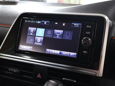 2016 Toyota Sienta - Thumbnail