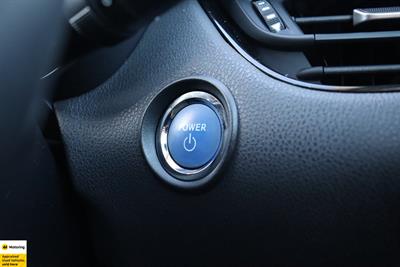 2018 Toyota C-HR - Thumbnail