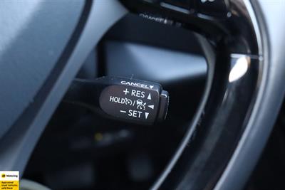 2018 Toyota C-HR - Thumbnail