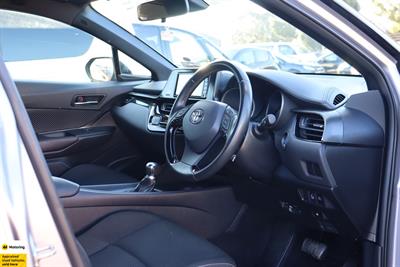 2018 Toyota C-HR - Thumbnail