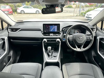 2022 Toyota RAV4 - Thumbnail