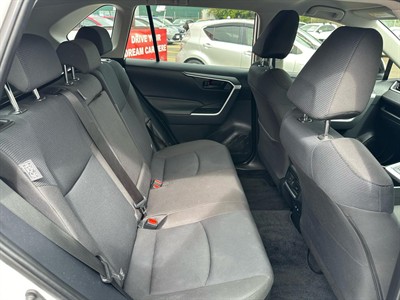 2022 Toyota RAV4 - Thumbnail