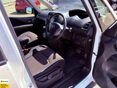 2014 Nissan Serena - Thumbnail