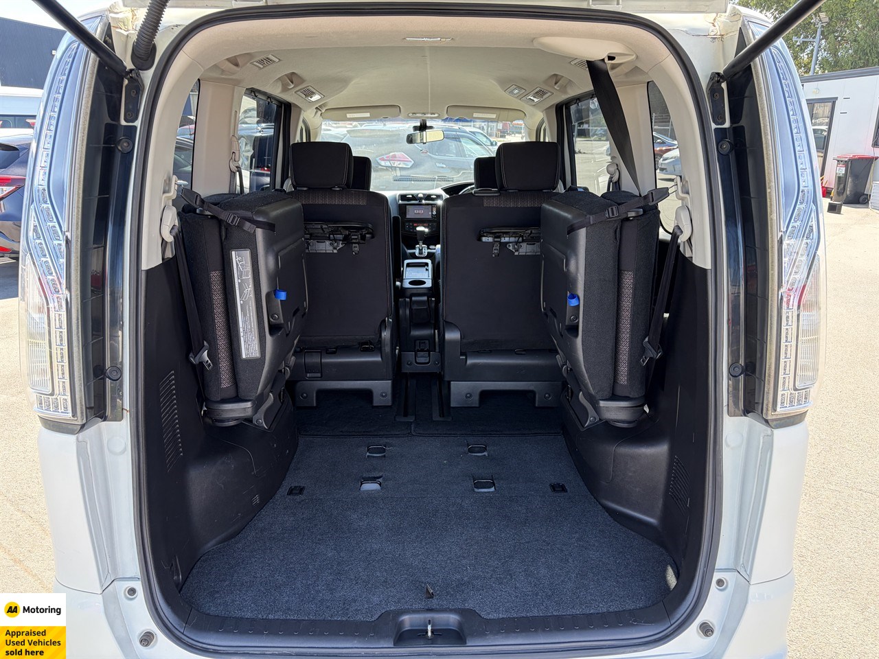 2014 Nissan Serena