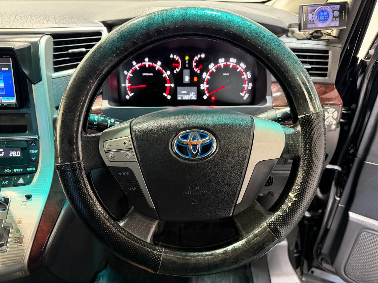 2014 Toyota Vellfire