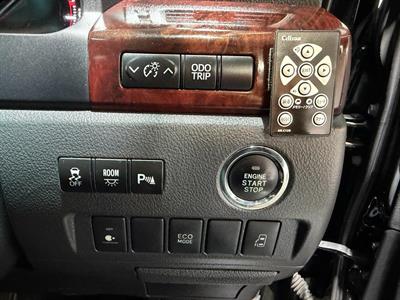 2014 Toyota Vellfire - Thumbnail