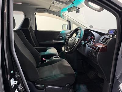 2014 Toyota Vellfire - Thumbnail
