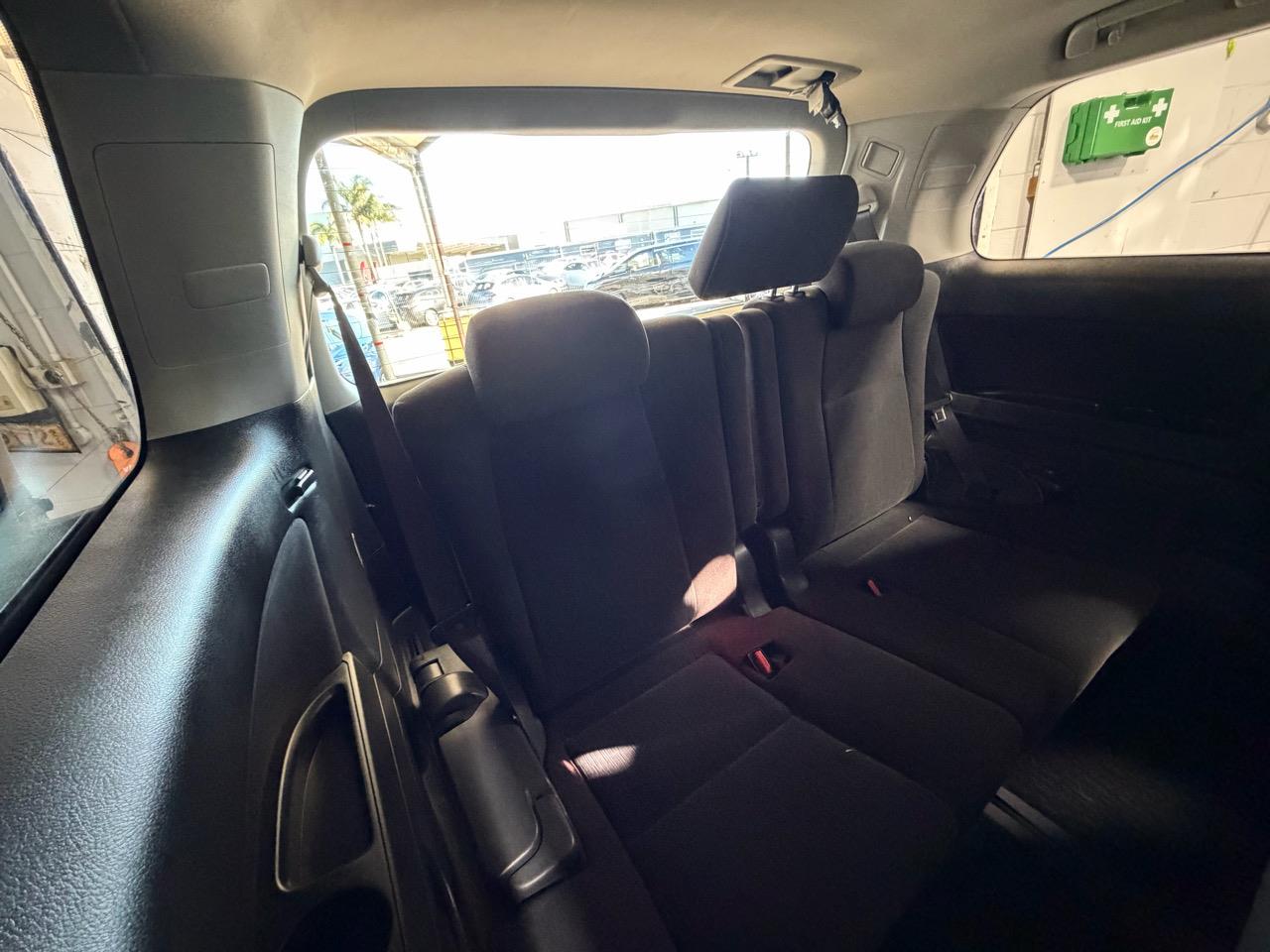 2014 Toyota Vellfire