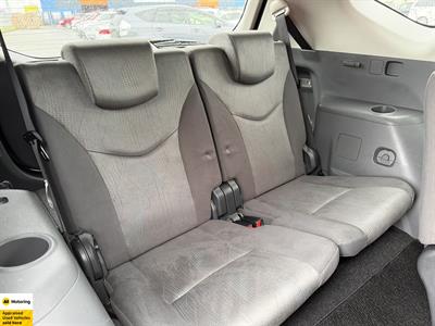 2013 Toyota Prius - Thumbnail