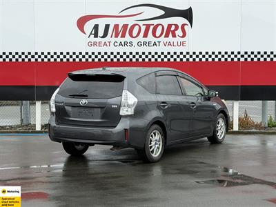 2013 Toyota Prius - Thumbnail
